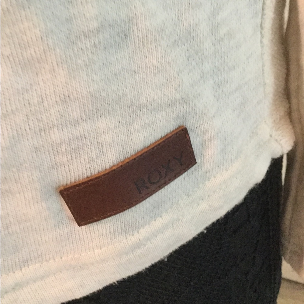 Roxy Pullover - image 4